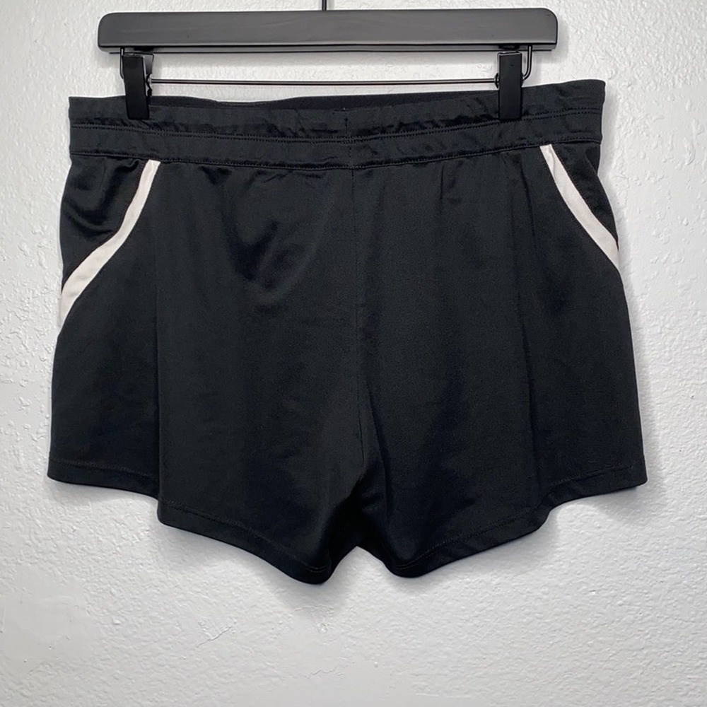 Women Nike Black Dri Fit Training Shorts Large Athletic Shorts - Picture 4 of 5